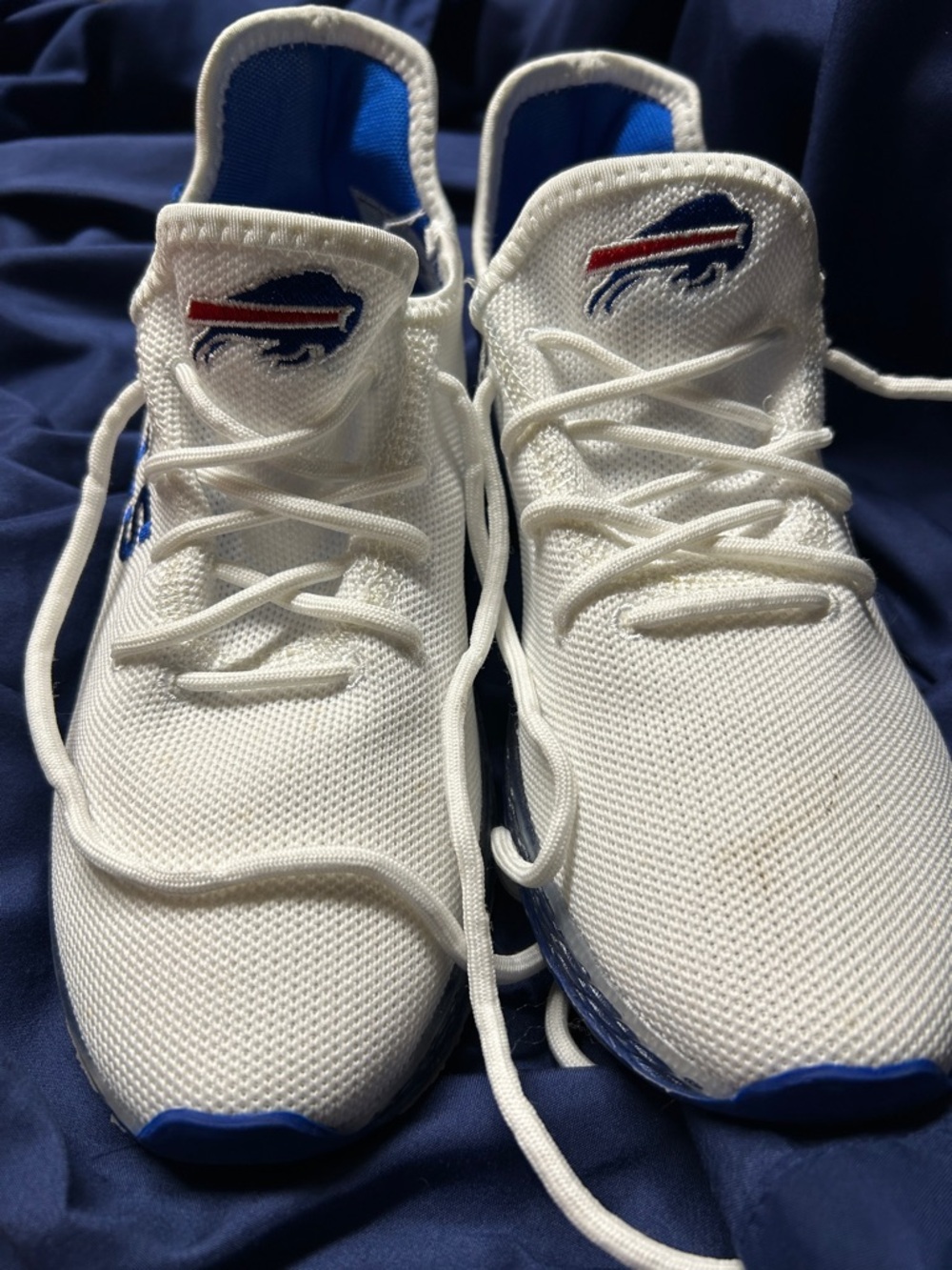 Buffalo Bills Sneakers 🏈 - Picture 9 of 14